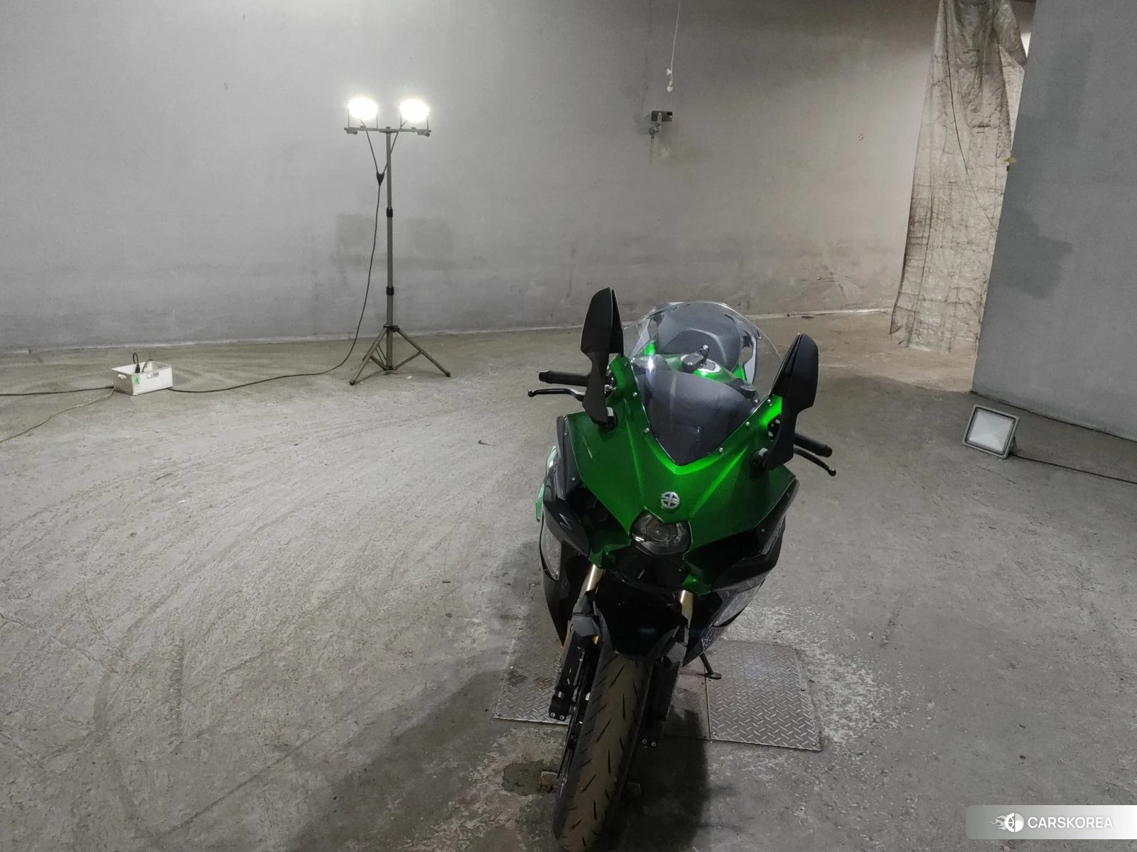 Проданный Kawasaki NINJA H2 SX 2023 из Японии, фото 4