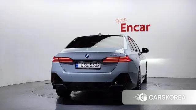 BMW 5 Series (G60) id 3437175 из Кореи 14