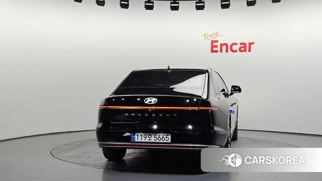 Hyundai Grandeur (GN7) id 4248318 из Кореи 14