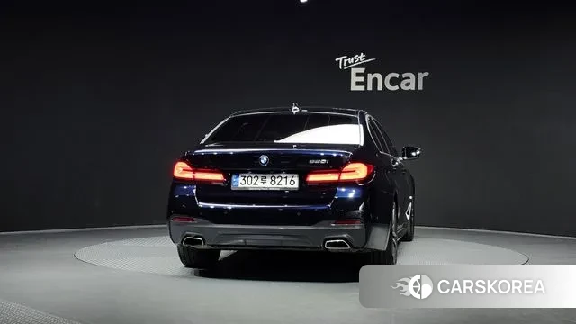 BMW 5 Series (G30) id 3464008 из Кореи 14