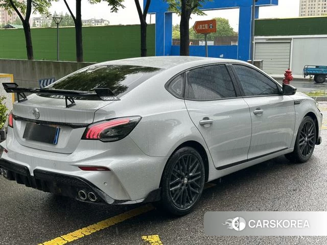 MG MG6 2023 Серебристо-серый из Китая, фото 4