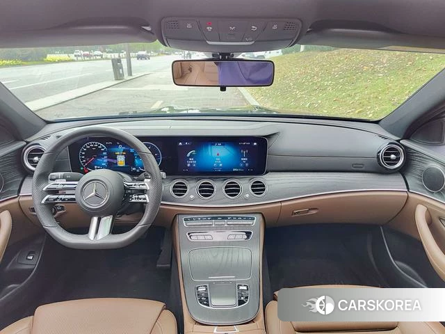 Mercedes-Benz E-class 2022 Черный из Китая, фото 4