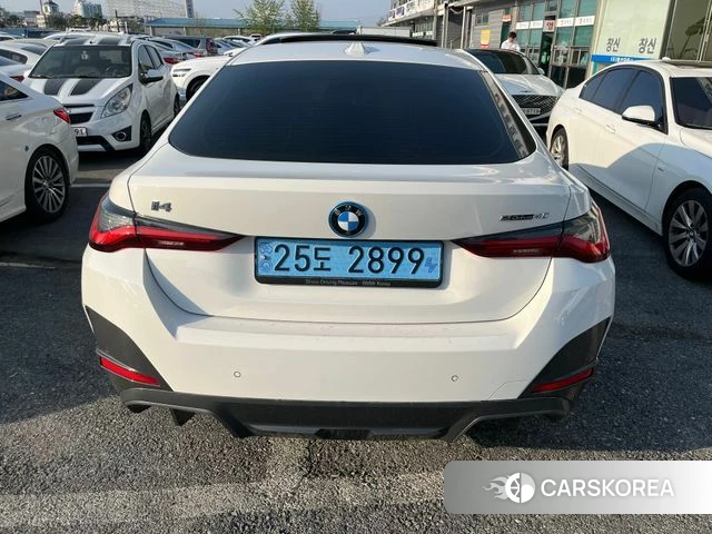 BMW i4 2022 Белый из Кореи, фото 4