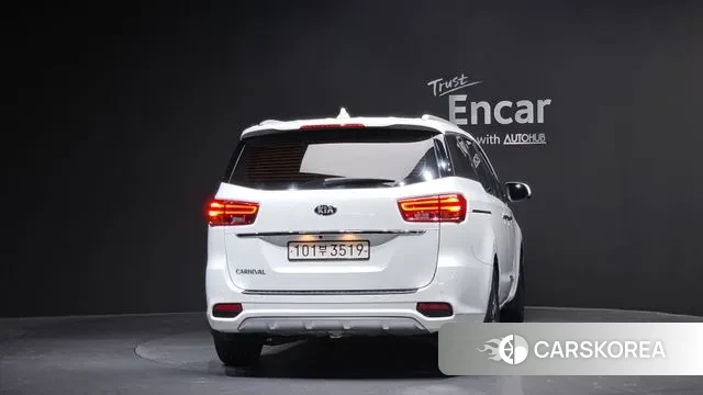 Kia The New Carnival id 3574228 из Кореи 14