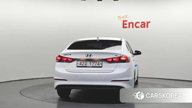 Hyundai Avante AD id 3886466 из Кореи 14