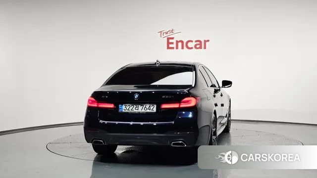 BMW 5 Series (G30) id 3059362 из Кореи 14