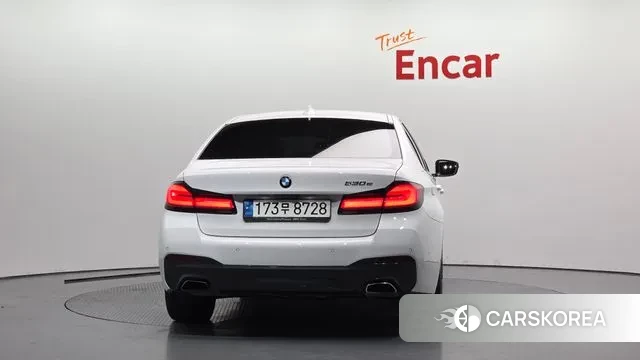 BMW 5 Series (G30) id 3390314 из Кореи 14