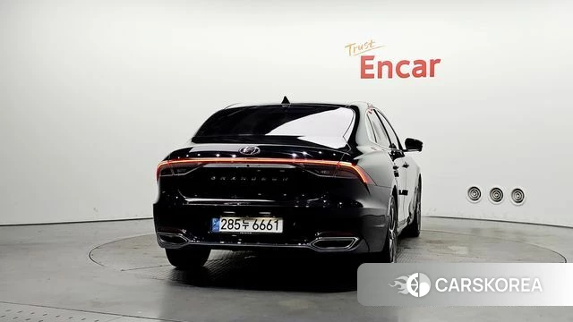 Hyundai The New Grandeur IG id 4402215 из Кореи 25