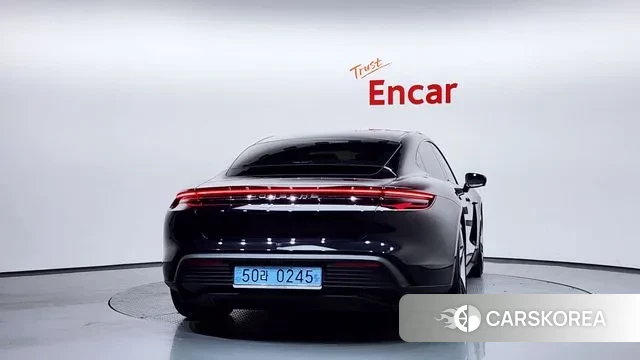 Porsche Taycan id 3653731 из Кореи 14