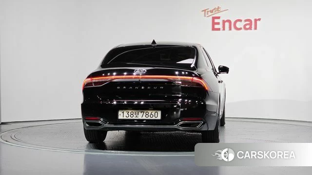 Hyundai The New Grandeur IG Hybrid id 4434981 из Кореи 25