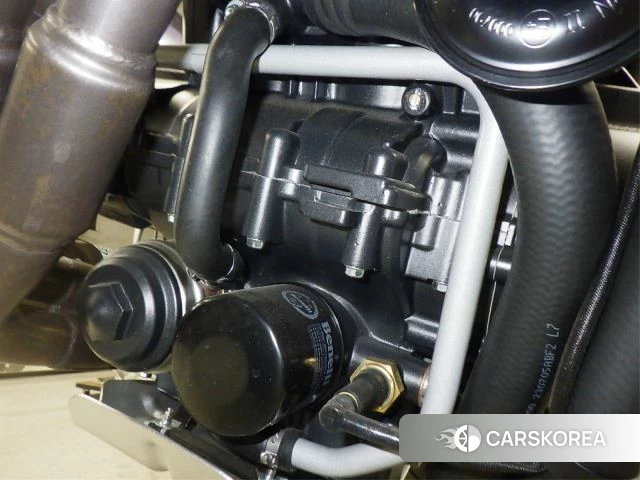 Engine photo