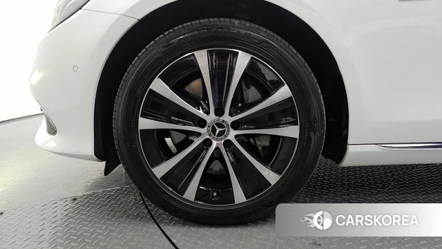 Mercedes-Benz E-Class W213 id 4429959 из Кореи 26