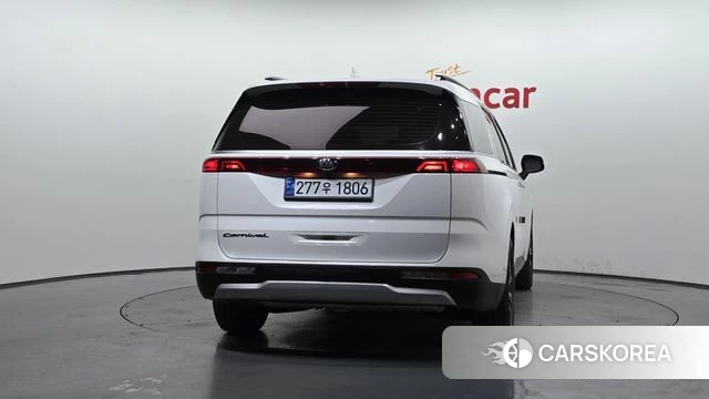 Kia Carnival 4th generation id 4423578 из Кореи 24