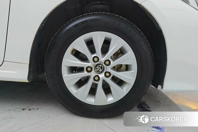 Toyota Corolla id 3840858 из Китая 11