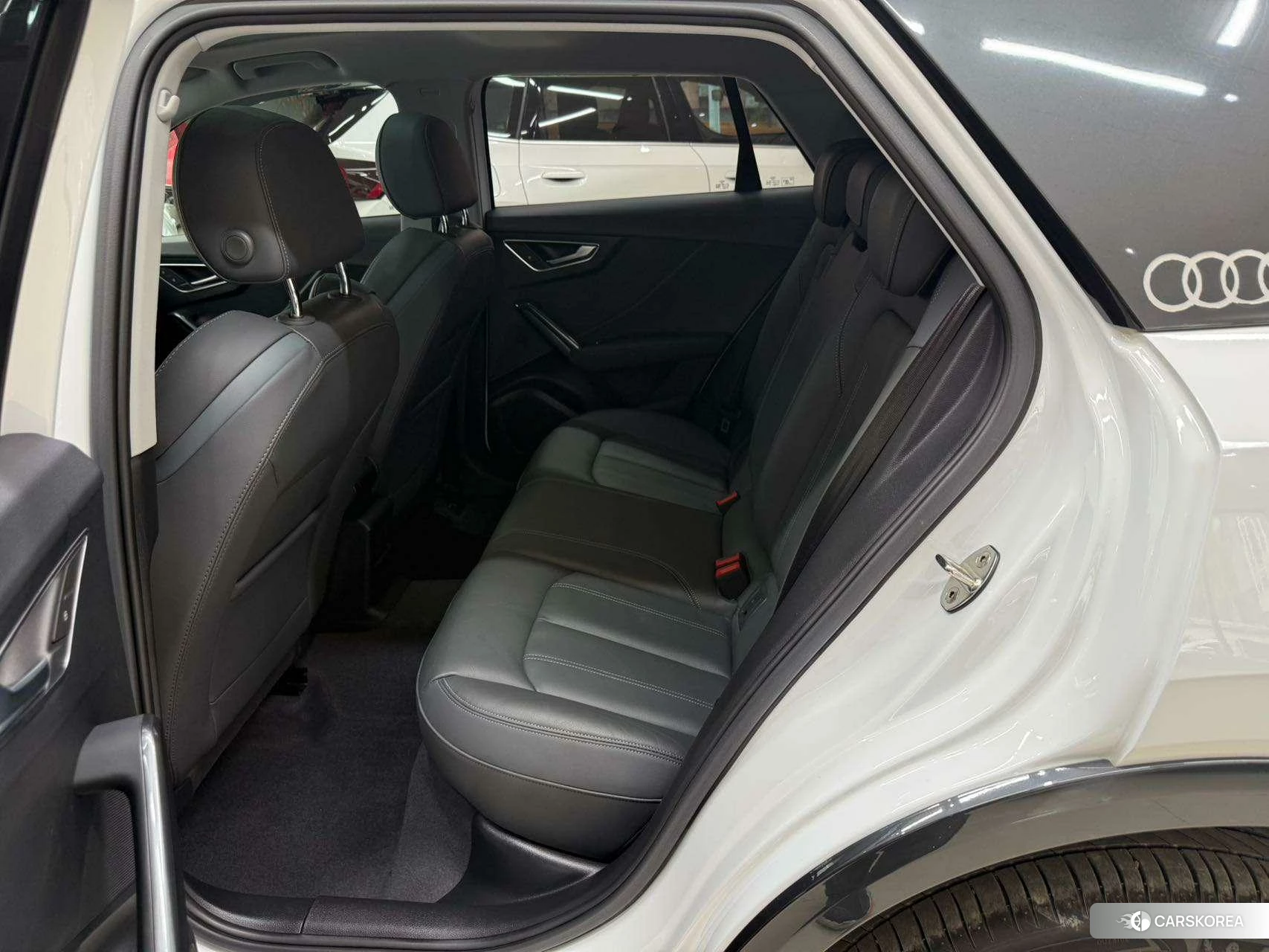 Audi Q2L id 4407283 из Китая 16
