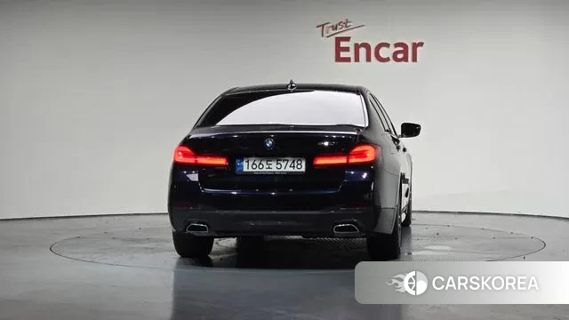 BMW 5 Series (G30) id 3058338 из Кореи 14