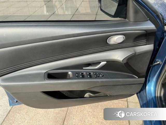 Hyundai Elantra id 4392168 из Китая 17