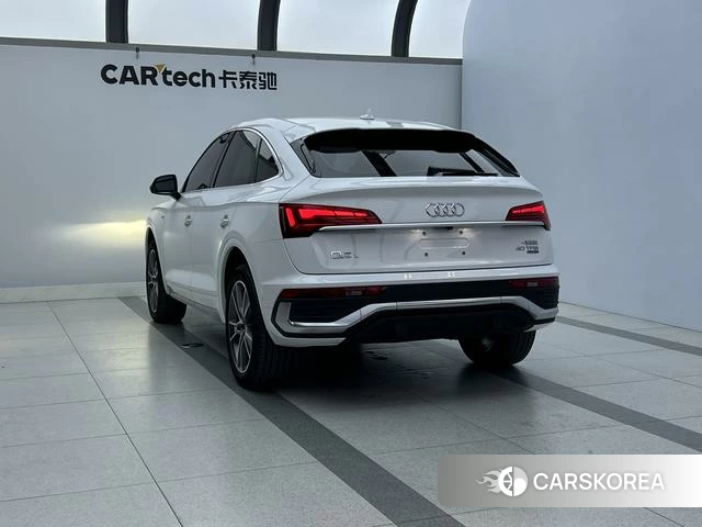 Audi Q5L Sportback 2022 Белый из Китая, фото 4
