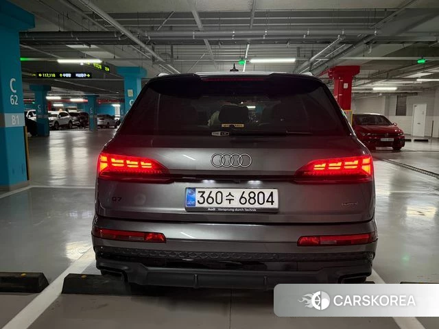 Audi Q7 (4M) 2025 Серый из Кореи, фото 5