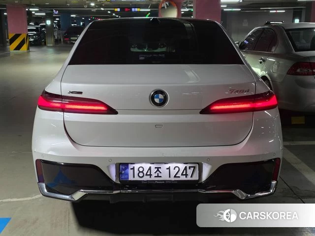 BMW 7 Series (G70) id 3798842 из Кореи 9