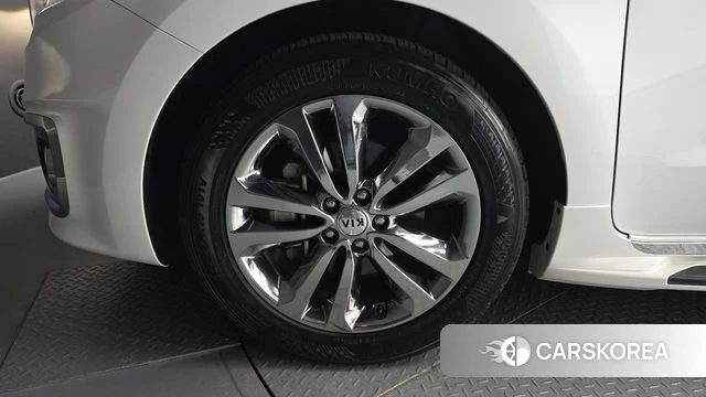 Kia All New Carnival id 4430618 из Кореи 27