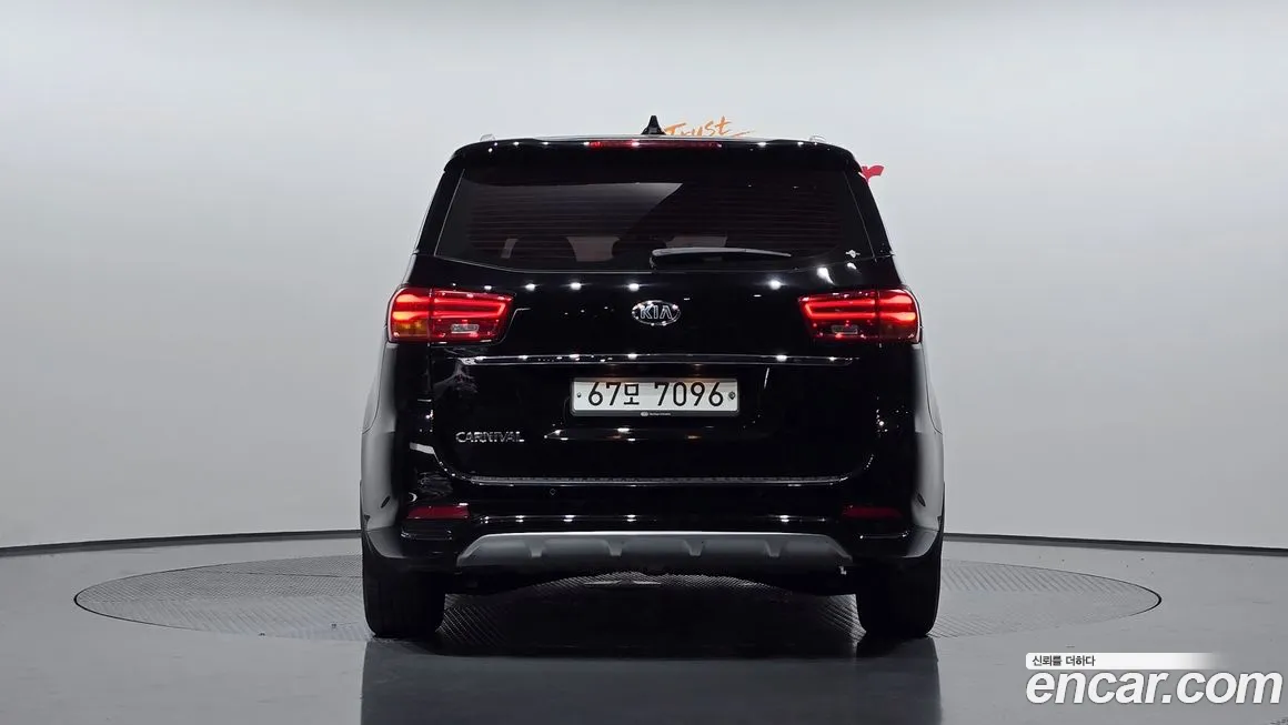 Kia The New Carnival id 2107586 из Кореи 14