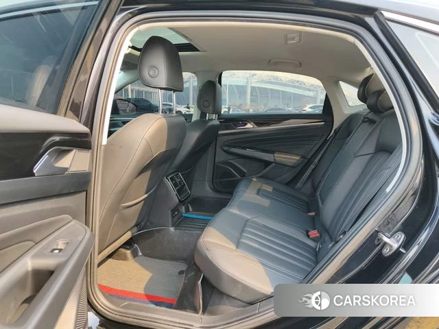 Volkswagen Passat id 4263135 из Китая 14