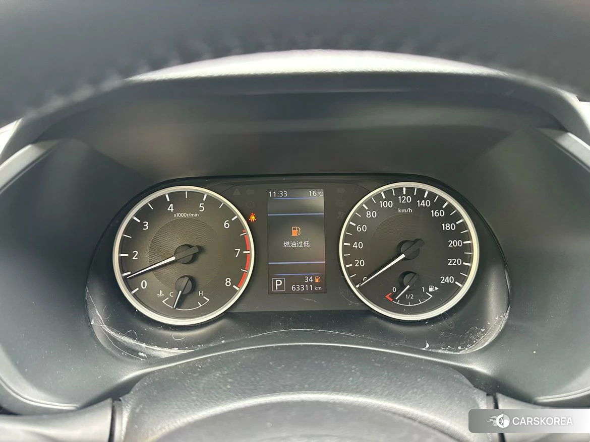 Nissan Xuan Yi id 4405761 из Китая 17