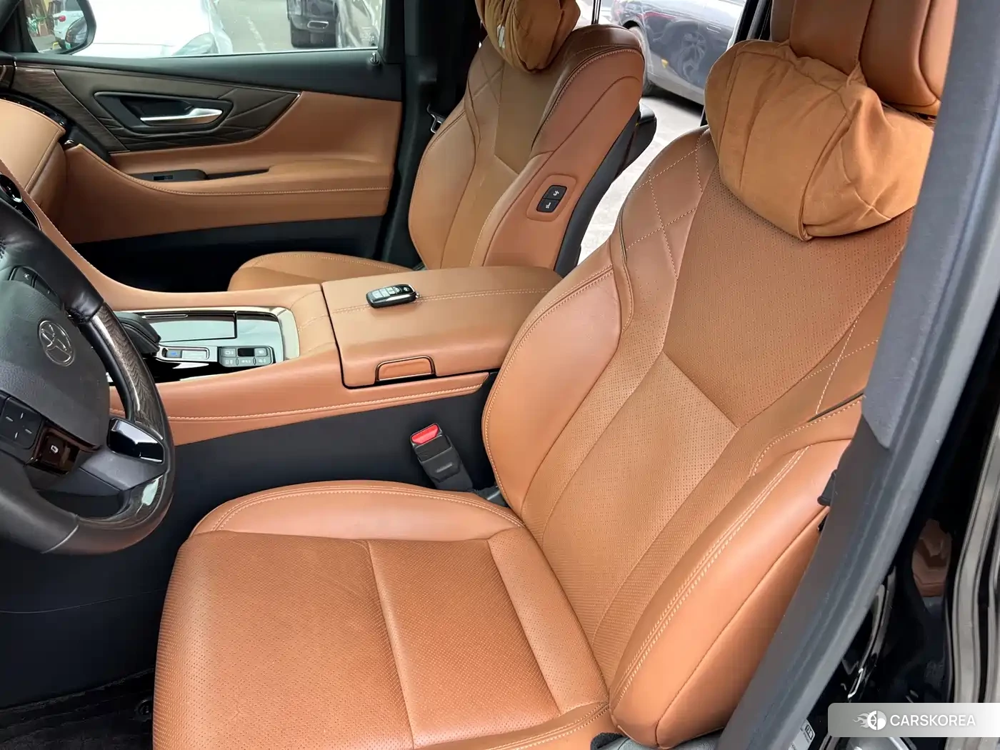 Toyota Elfa id 4679759 из Китая 9