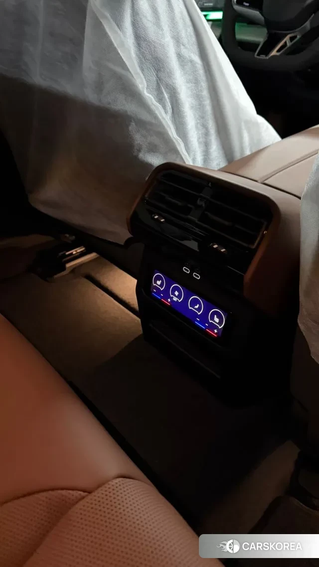 BMW 5 Series (G60) 2025 Серебристо-серый из Кореи, фото 4