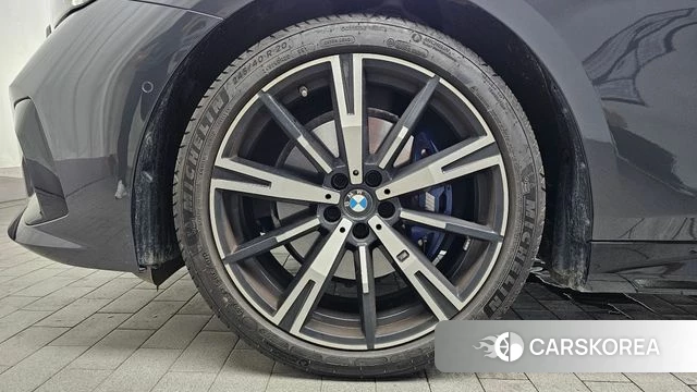BMW 5 Series (G60) id 4734518 из Кореи 27