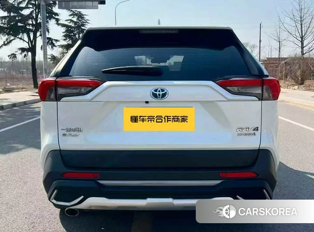 Toyota RAV4 Rongfang 2022 Белый из Китая, фото 4