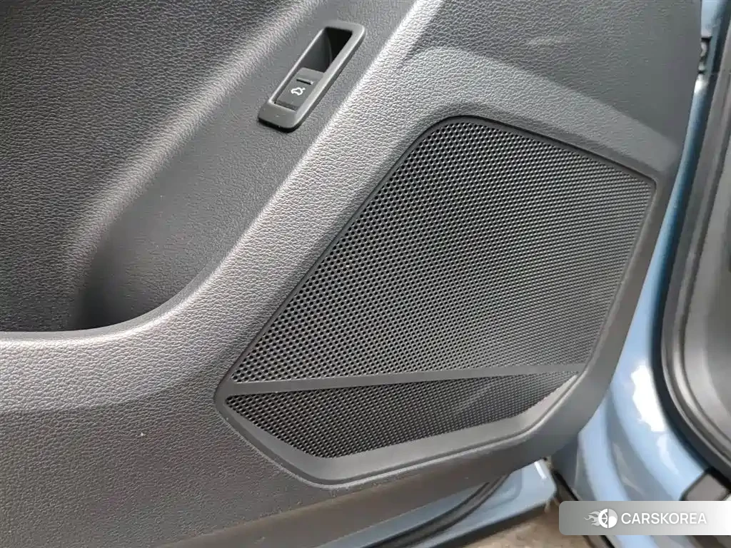 Audi Q3 Sportback id 4680713 из Китая 16