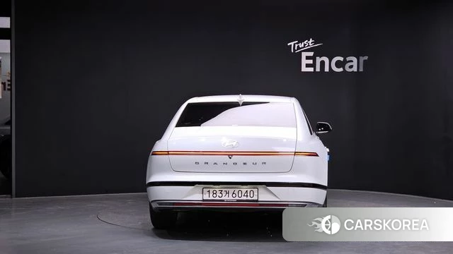 Hyundai Grandeur (GN7) id 3838522 из Кореи 14