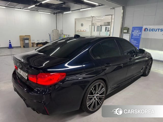 BMW 5 Series (G30) 2019 Черный из Кореи, фото 4