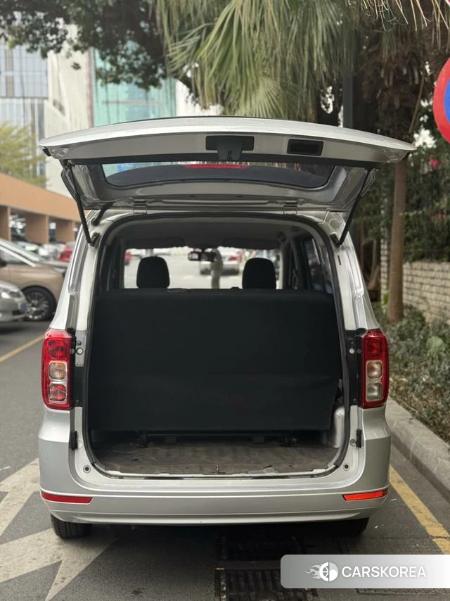 Wuling Automobile Wuling Hongguang id 4205627 из Китая 9