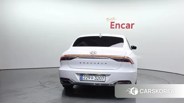 Hyundai The New Grandeur IG id 3473726 из Кореи 14