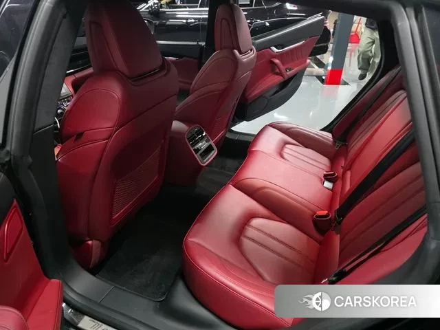 Maserati Quattroporte 2021 Черный из Кореи, фото 4