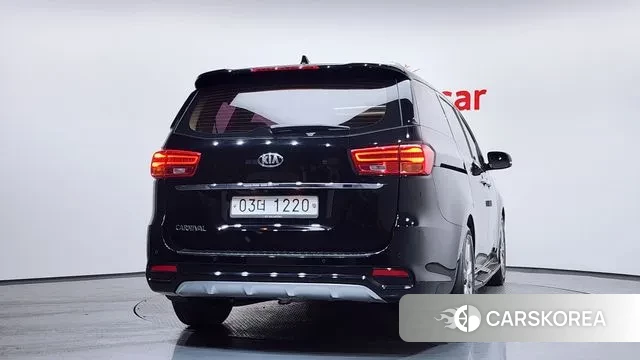 Kia The New Carnival id 3667040 из Кореи 14