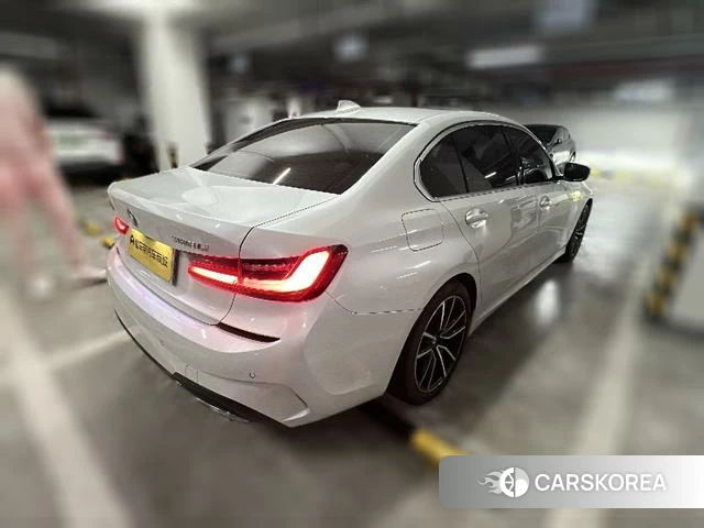 BMW 3 series 2022 Белый из Китая, фото 4
