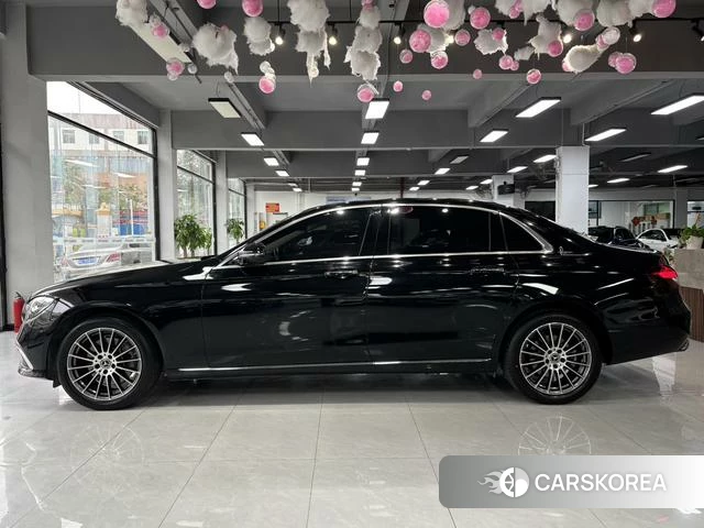 Mercedes-Benz E-class id 4265227 из Китая 11