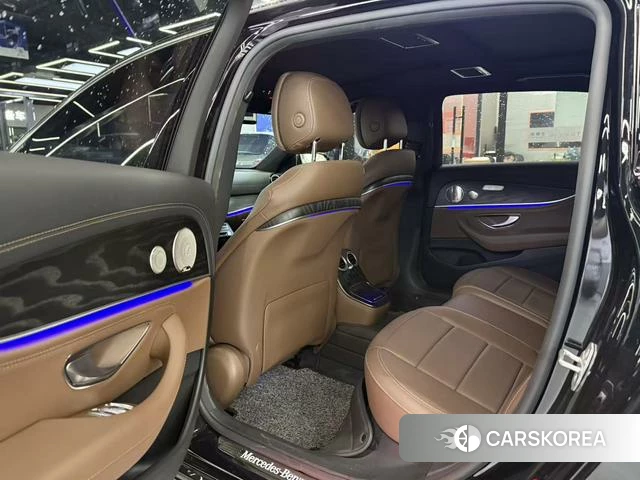 Mercedes-Benz E-class id 4208375 из Китая 4