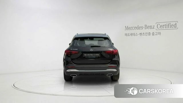Mercedes-Benz GLA - Class H247 2025 Черный из Кореи, фото 4