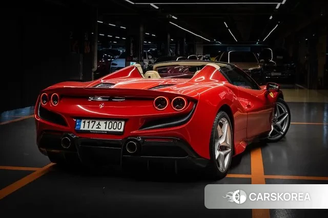 Ferrari F8 Spider 2022 Красный из Кореи, фото 4