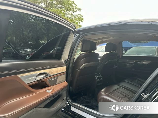 BMW 7 series 2020 Черный из Китая, фото 4