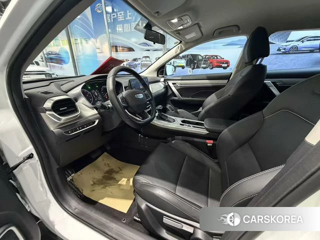 Geely Automobile Binyue 2025 Белый из Китая, фото 4