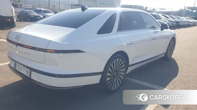 Hyundai Grandeur Hybrid (GN7) id 3544848 из Кореи 13