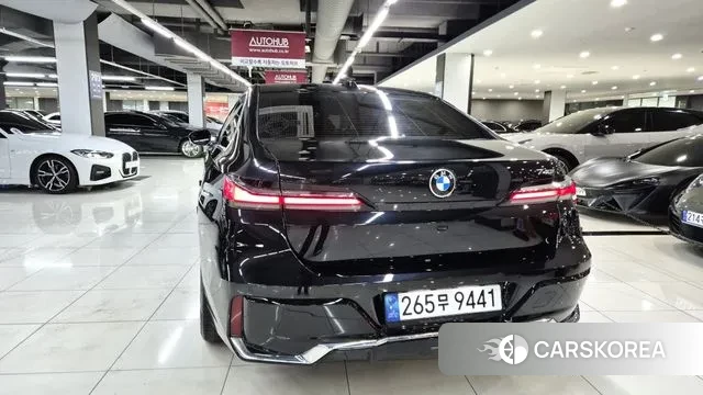 BMW 7 Series (G70) id 3041277 из Кореи 14