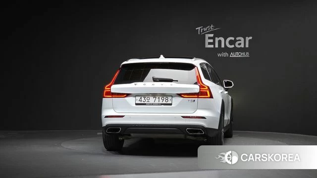 Volvo V60 Cross-Country 2nd Generation id 3911590 из Кореи 14