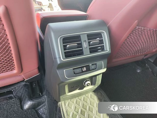 Audi Q5L id 4301446 из Китая 13